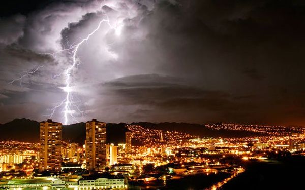 Thunder over Honolulu....