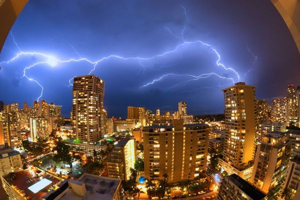 Lightning in Waikiki...