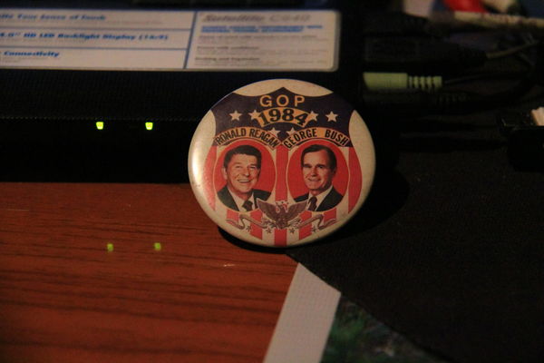 1984 Reagan Bush Button...