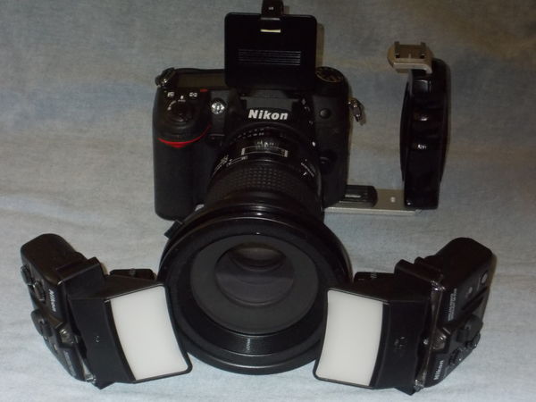 Nikon R1C1 Wireless Macro System with twin SB-R200...