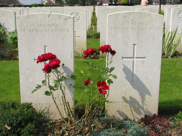 Graves of Unknown Soldiers WW1...