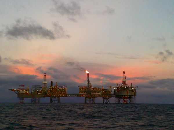 Oil rigs !!!...