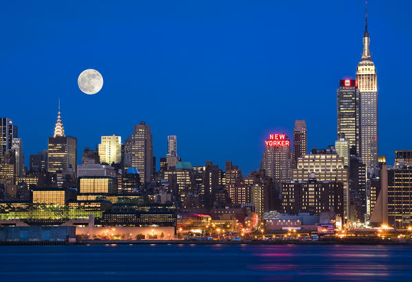 Manhattan Moon