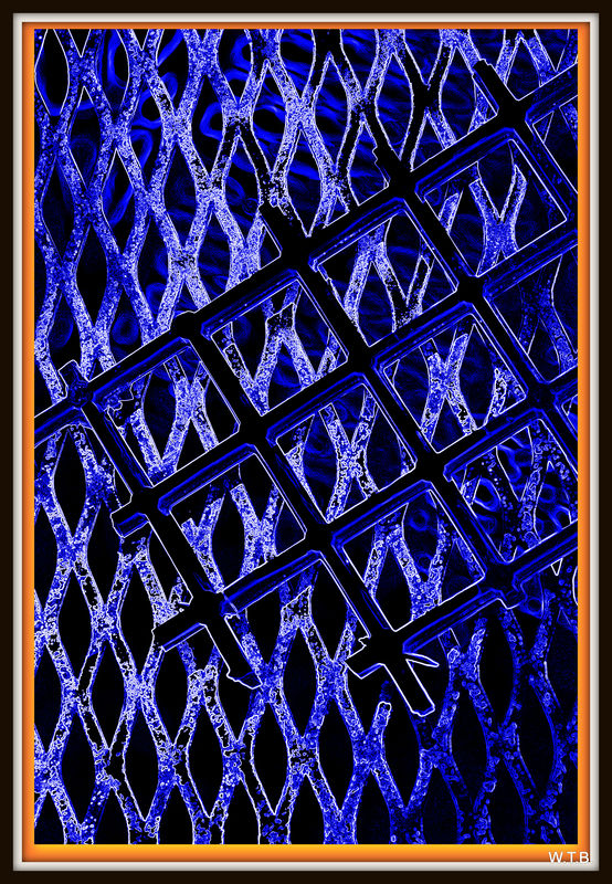 this is BLUE Gridded...