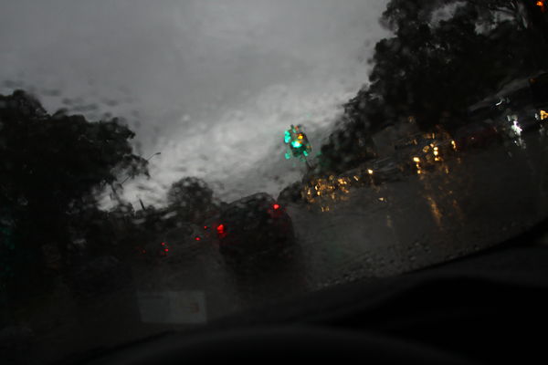 epping rd in rain at peakhour...