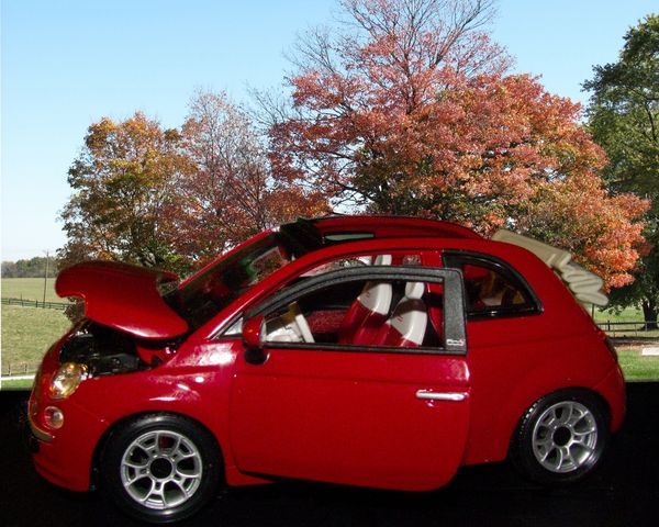 Red Fiat 500C...