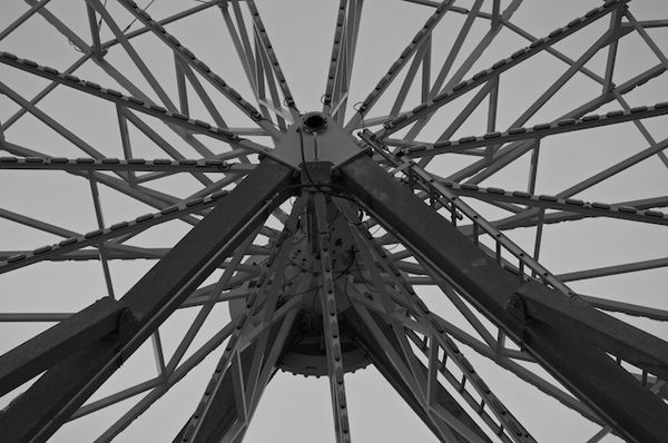 Looking up - Mechanics of a ferris wheel...