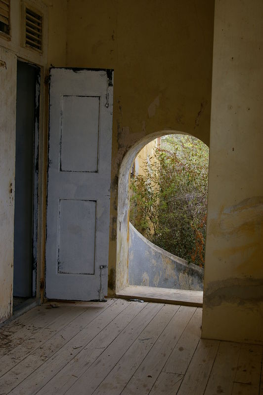 "The Portal" Curaco abandonedbuilding...