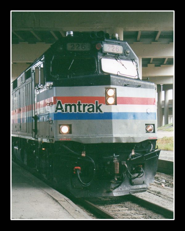 Amtrak FP40...