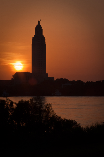 Sunrise and state capitol building...