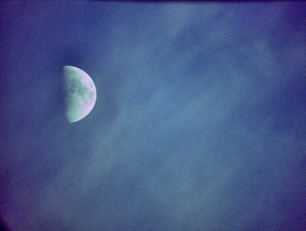 HDR moon on Fuji HS30EXR...
