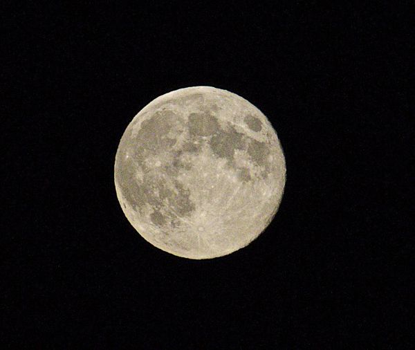 rising moon 8/31/12...