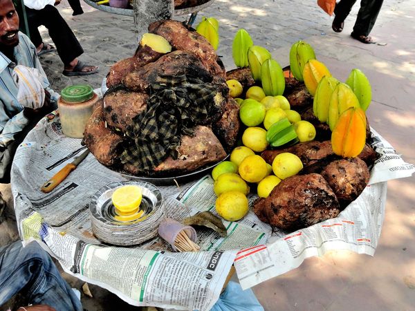 Warning  Do not eat cut fruit from roadside vendor...