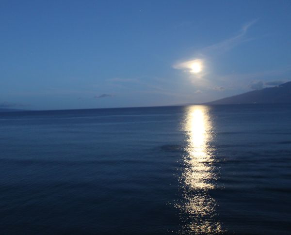 Maui Moonset...