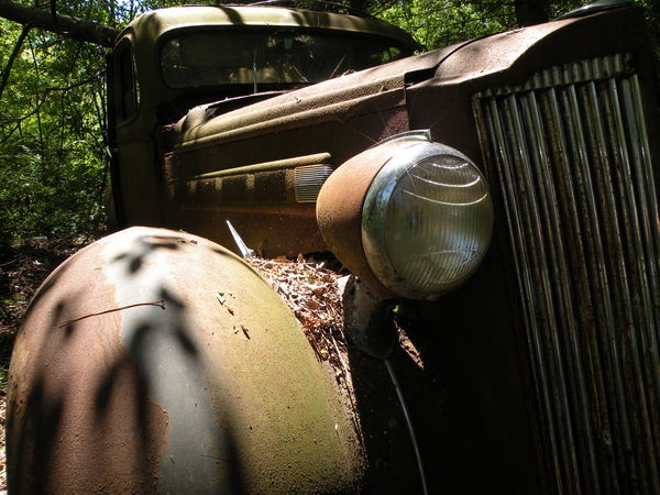 I stumbled on to this '36 Packard while walking ne...