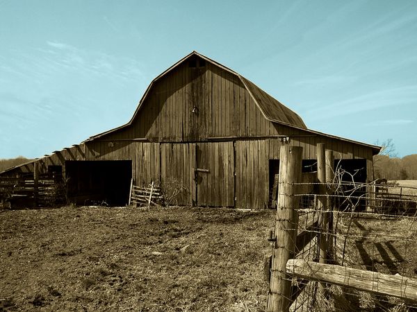 Barn on the ole homestead...