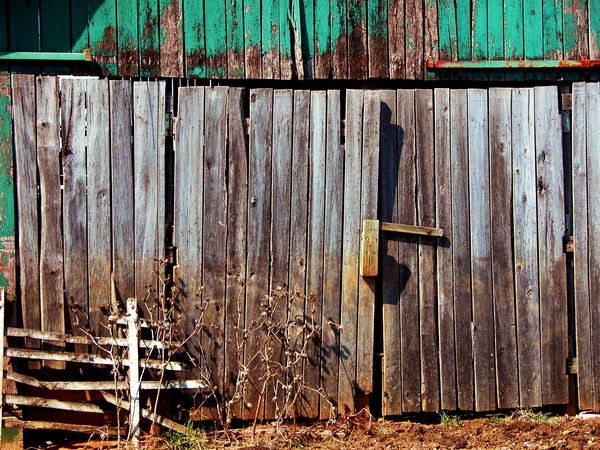 barn door of the homestead barn...