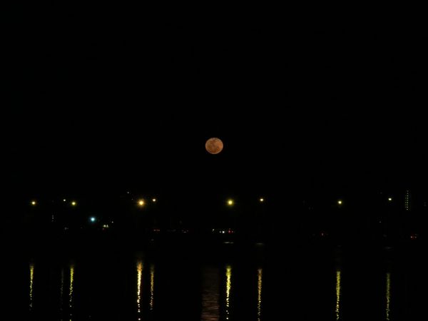 Full moon rising...
