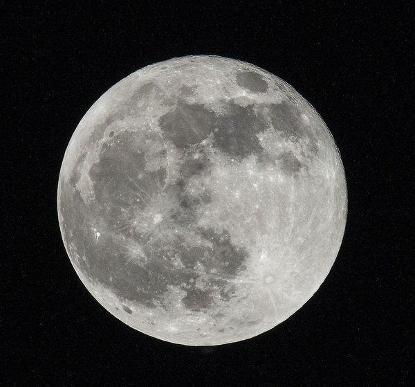 Moon 25 April 2013...