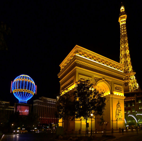 Night shot Las Vegas Lumix LX-5...