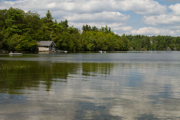 Escape to Tranquility: Discover the Enchanting Dublin Lake Scenic Area