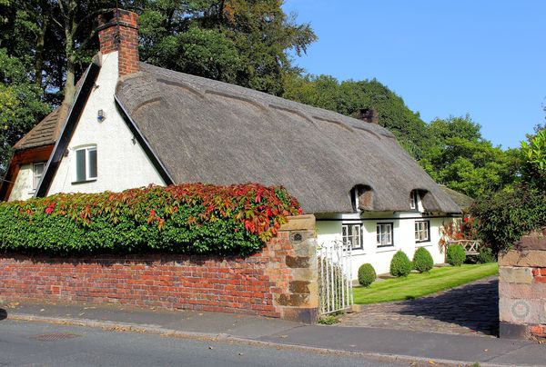 thatched cottage...