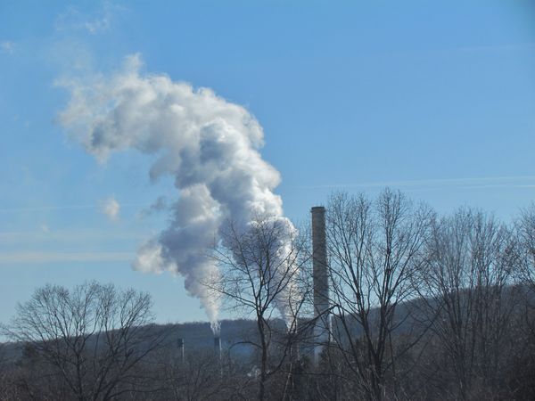 The smoke isCt. Yankee Power plant in Haddam,Ct.- ...