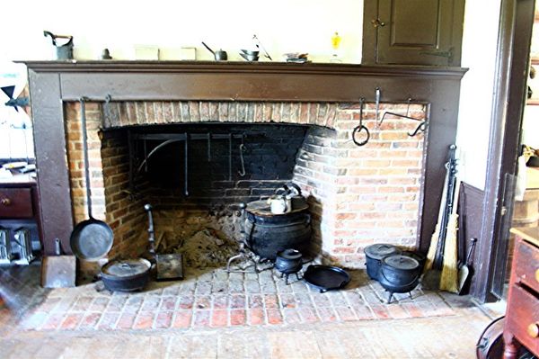 a fireplace from yesteryear...