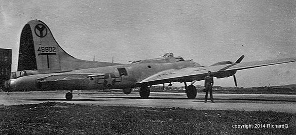 Lonely B-17 "Flying Fortress" at FFB Airfield, hop...
