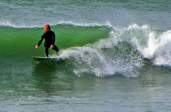 Moving Surfer...