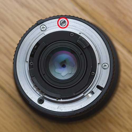 AF-D type lens showing focus screw/lug...