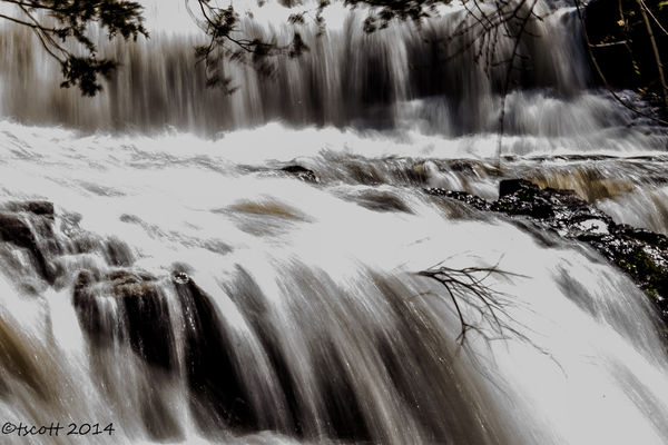 Willow River Falls BW...