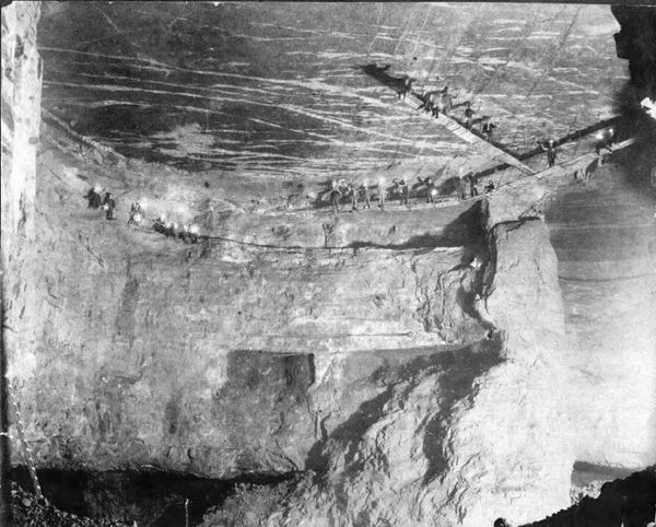 Trapeze. Mining in Bonne Terre, Missouri. 1917...