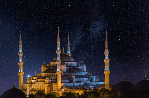 24 - 105 f4.0 zoom  Blue Mosque, Istambul...