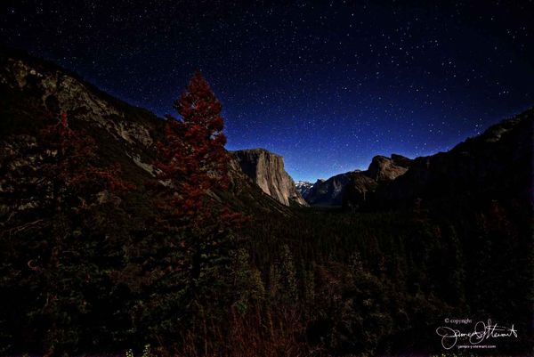 Yosemite, Tunnel View, 6% moonlight...