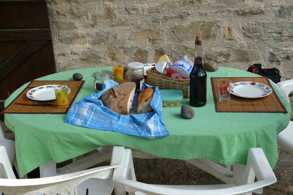 Breakfast at Limogne  (Lot, France)...