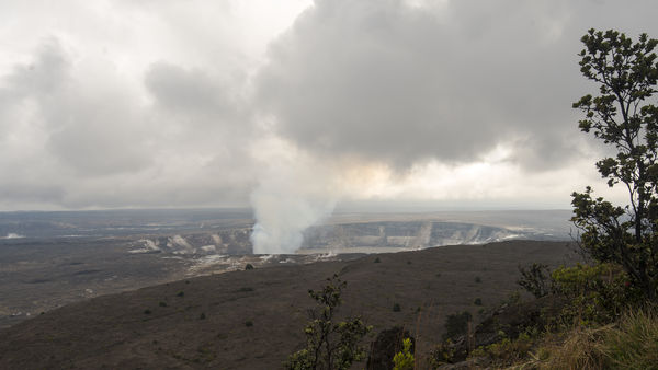 Kilauea volcano sulfur dioxide plume...