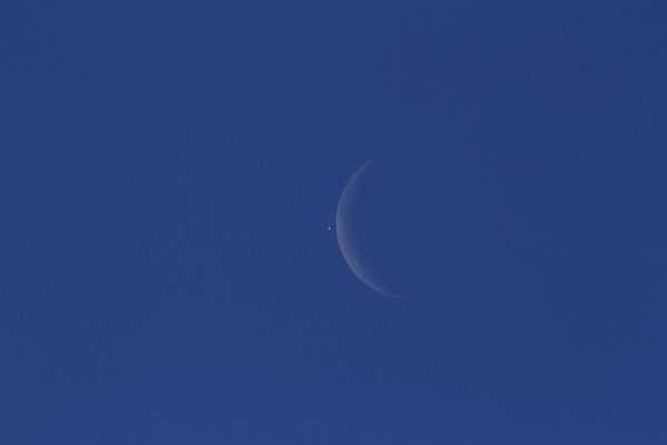 Venus and Moon 4 minutes out...