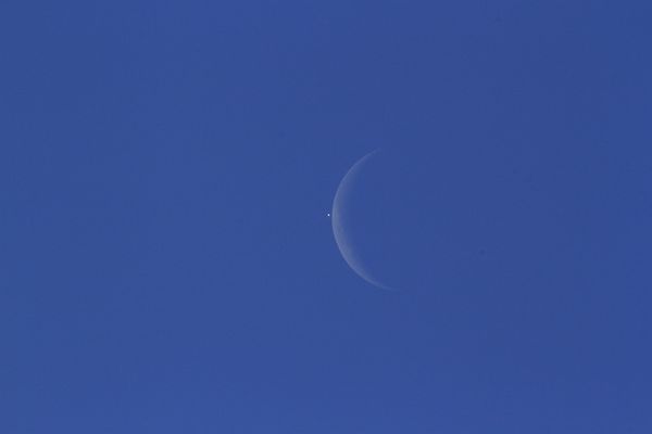 Venus and Moon 1 minute out...