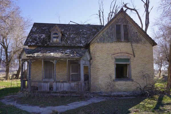 Former Country Chateau's of Utah - a few examples: Now these decrepit ...