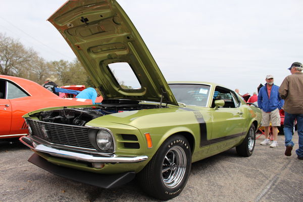 Gorgeous 69 Boss 302 'stang...