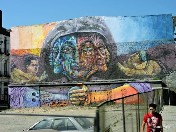 Very artistic grafitti in Valparaiso...