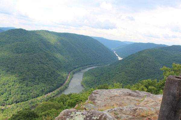 Grandview State Park Overlook into the New River G...