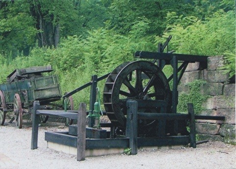 Water wheel at Roscoe Village, Ohio...