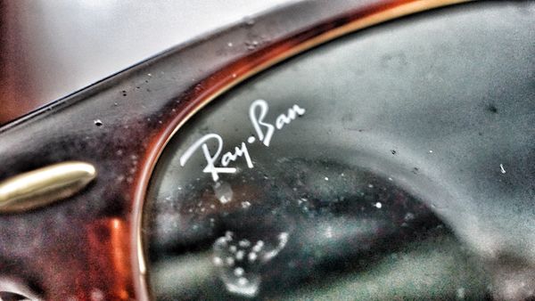 Ray Ban - a must have on the beach....