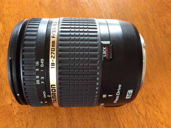 Tamron 18-270mm f3.5-6.3 lens for Canon...