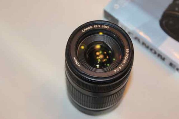 Canon Zoom Lens ER-S 55-250mm...