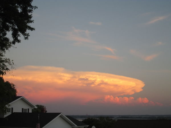 This cloud reflects the setting sun (out my front ...