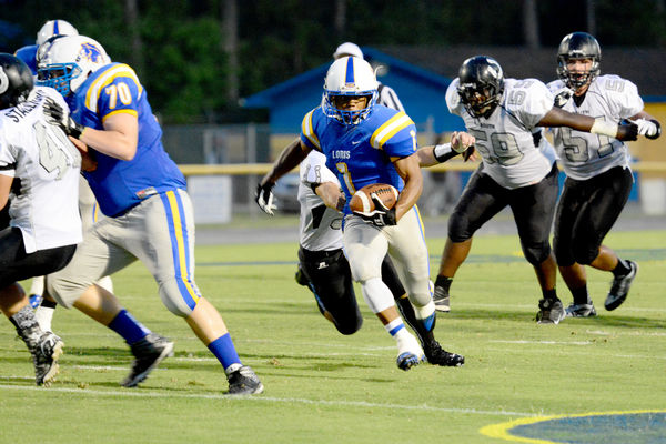 Small Town Football On A Friday Night: The Loris Lions V The South 