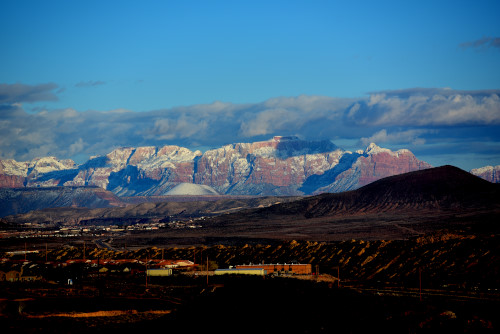 Zion N.P. from 40 miles away...